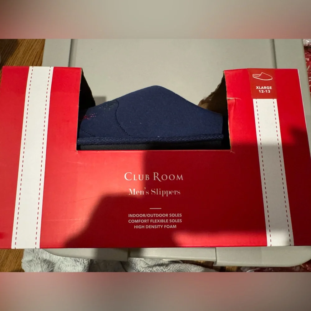 New Club Room Men’s Holiday Christmas Slippers Gifts Stocking Stuffer Warm Comfy